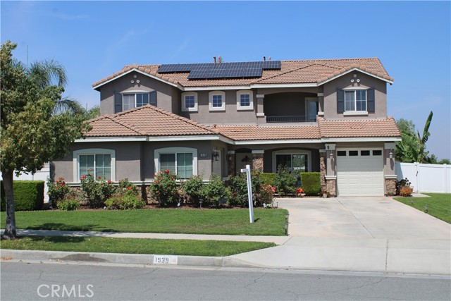 1539 Carmel Court, Redlands CA: https://media.crmls.org/medias/d8b82dad-09ca-4c30-927b-095dd4372f41.jpg
