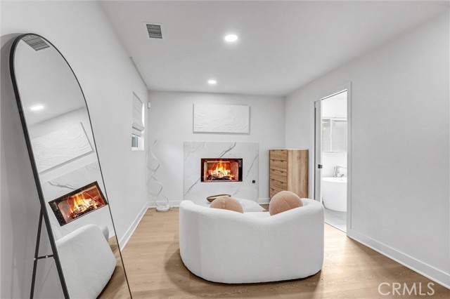 Detail Gallery Image 37 of 46 For 23245 Gonzales Dr, Woodland Hills,  CA 91367 - 5 Beds | 3 Baths