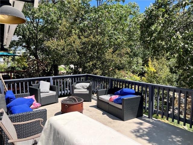 28833 Manitoba Drive, Lake Arrowhead CA: https://media.crmls.org/medias/d8ba27ee-5f24-4f47-9bbe-d6aab3d4439e.jpg