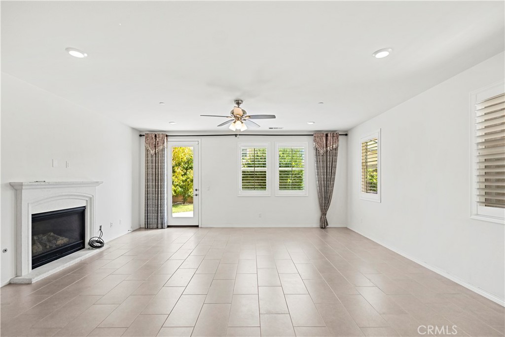 MLS #WS25243385 image #18