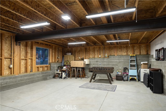 Detail Gallery Image 37 of 38 For 1216 Aspen Dr, Big Bear Lake,  CA 92315 - 3 Beds | 2 Baths