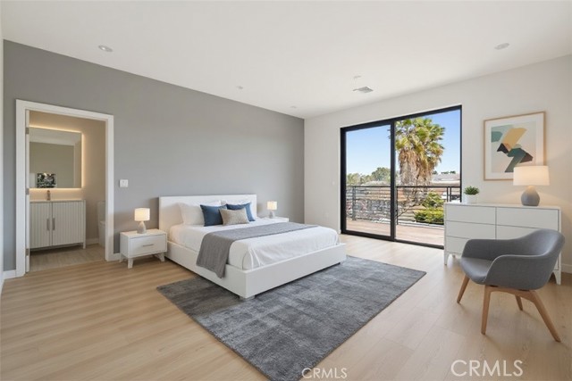 6830 N Lubao Avenue, Winnetka CA: https://media.crmls.org/medias/d8bc26d4-49c4-4a78-b534-38e65815059e.jpg