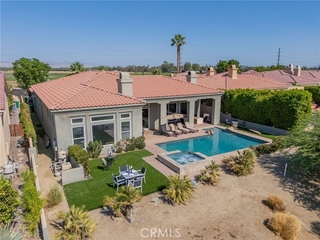 55675 Turnberry Way, La Quinta CA: https://media.crmls.org/medias/d8bc7f62-3681-4e0f-84d1-2ee4fb07838f.jpg