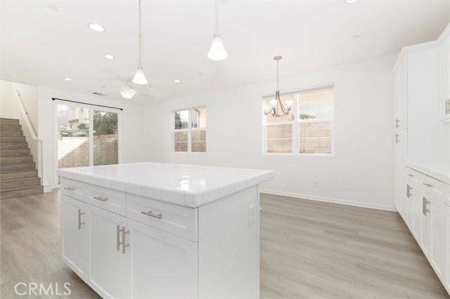 Detail Gallery Image 5 of 33 For 21773 Propello Dr, Saugus,  CA 91350 - 4 Beds | 3 Baths