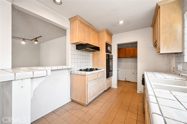 2800 Oak Avenue, Manhattan Beach, California 90266, 3 Bedrooms Bedrooms, ,1 BathroomBathrooms,Residential,Sold,Oak,OC23133532