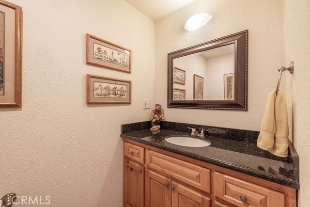 Detail Gallery Image 20 of 29 For 817 E Barker, Big Bear City,  CA 92314 - 3 Beds | 2 Baths