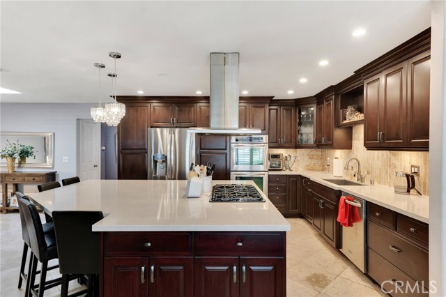 Detail Gallery Image 16 of 45 For 8009 Lena Ave, West Hills,  CA 91304 - 3 Beds | 3 Baths