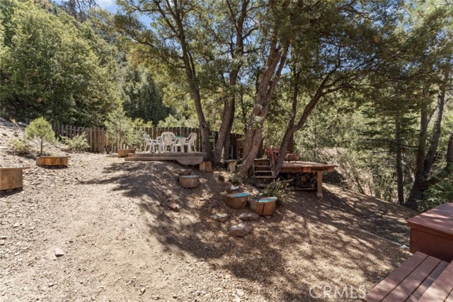 1320 Woodland Drive, Pine Mountain Club CA: https://media.crmls.org/medias/d8be4f26-0015-45b6-9152-6e6b00603990.jpg