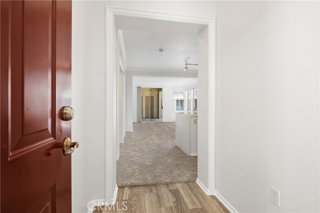 2426 Watermarke Pl, Irvine CA: https://media.crmls.org/medias/d8bf3b03-d4a0-42a9-9514-287cf2cc8905.jpg
