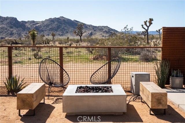 3170 Wesley Road, Joshua Tree CA: https://media.crmls.org/medias/d8bf9b14-eea4-4944-abe3-9baf50a5ce2c.jpg