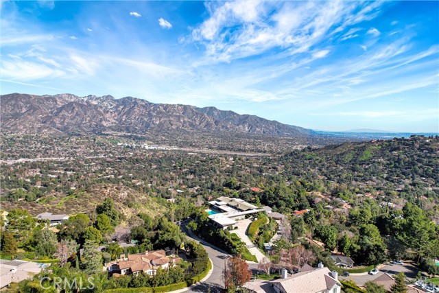 Detail Gallery Image 10 of 53 For 3820 Domal Ln, La Canada Flintridge,  CA 91011 - 3 Beds | 4 Baths