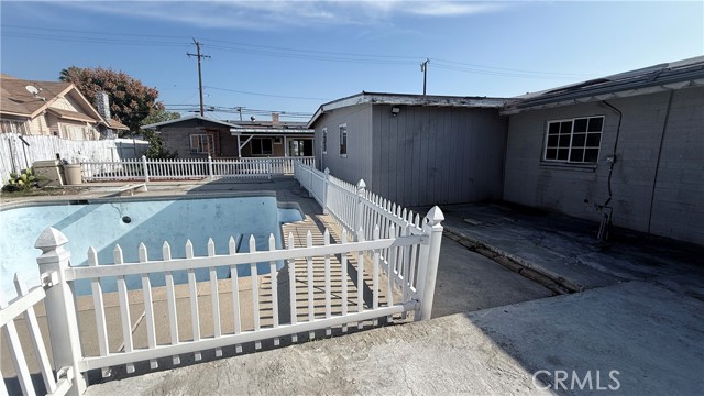 Detail Gallery Image 18 of 35 For 4539 Maine, Baldwin Park,  CA 91706 - 5 Beds | 3 Baths