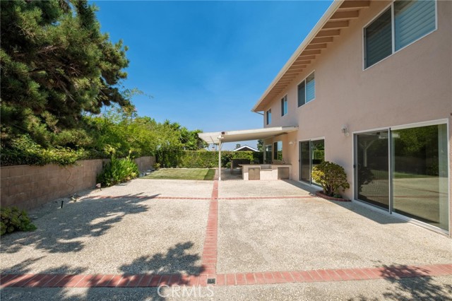 Great area for entertaining