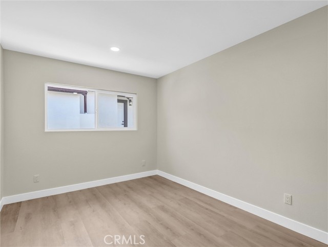 410 S Ford Boulevard, Los Angeles CA: https://media.crmls.org/medias/d8c14752-57b0-4fab-acbf-fb41dbeb39a0.jpg