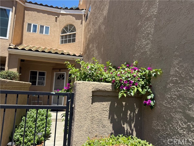 3119 Milano, Ontario CA: https://media.crmls.org/medias/d8c19c86-64f2-49d7-ab84-d57b8045224b.jpg