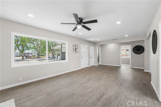 Detail Gallery Image 16 of 55 For 1309 W Ivyton St, Lancaster,  CA 93534 - 3 Beds | 2 Baths