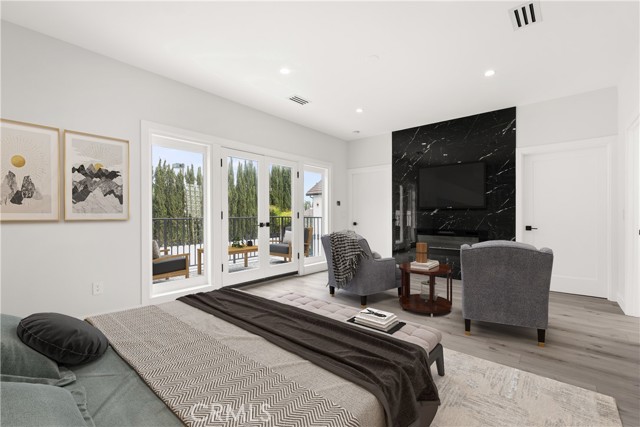 5965 Nora Lynn Drive, Woodland Hills CA: https://media.crmls.org/medias/d8c22d82-e41e-4ba5-828f-76caf011fff8.jpg