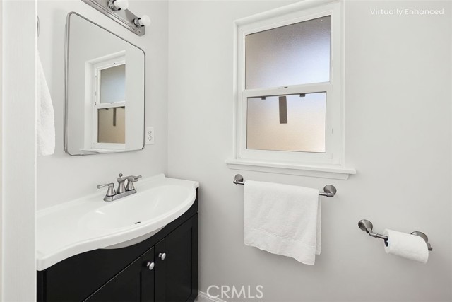 Detail Gallery Image 13 of 26 For 1481 E Algrove St, Covina,  CA 91724 - 3 Beds | 2/1 Baths