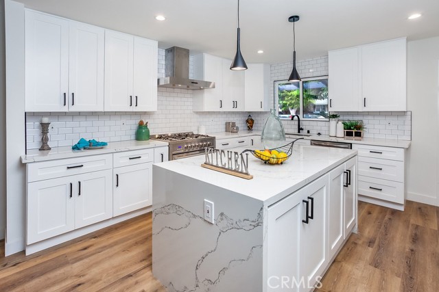 17600 Mayall Street photo 3