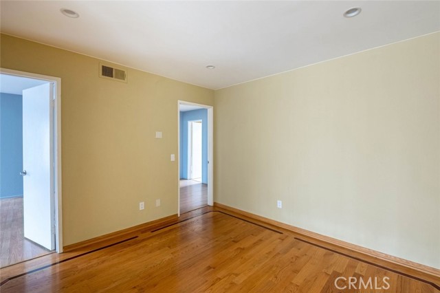 Detail Gallery Image 19 of 42 For 1244 Valley View Rd #129,  Glendale,  CA 91202 - 2 Beds | 2/1 Baths