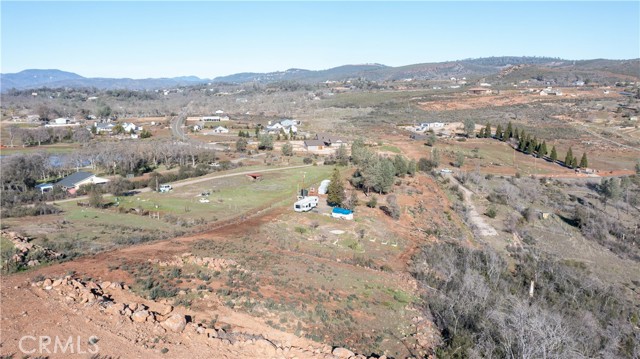 21541 Yankee Valley Road, Hidden Valley Lake CA: https://media.crmls.org/medias/d8c305d0-76a6-4290-9f9b-2febfe1f98ae.jpg