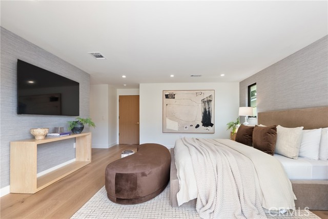 Image 30 of 63 For 2989 Ceylon Drive