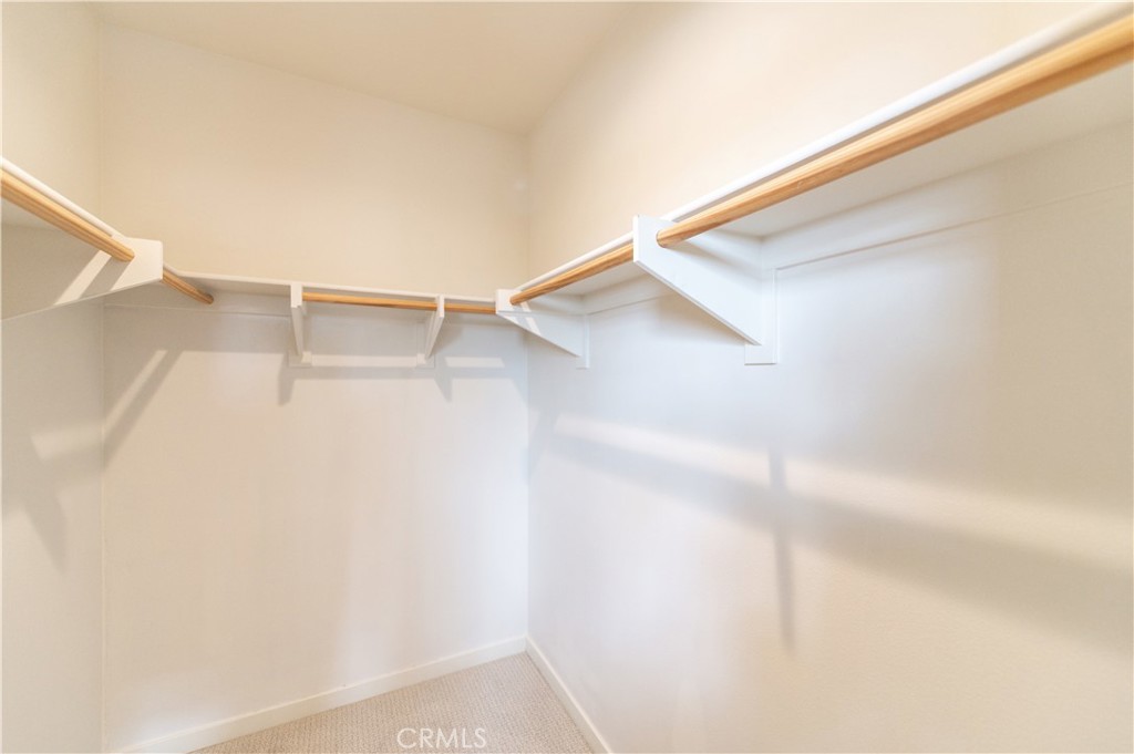 https://media.crmls.org/medias/d8c42bcb-5abc-4ddf-a9c1-0666eb2160bf.jpg?preset=X-Large