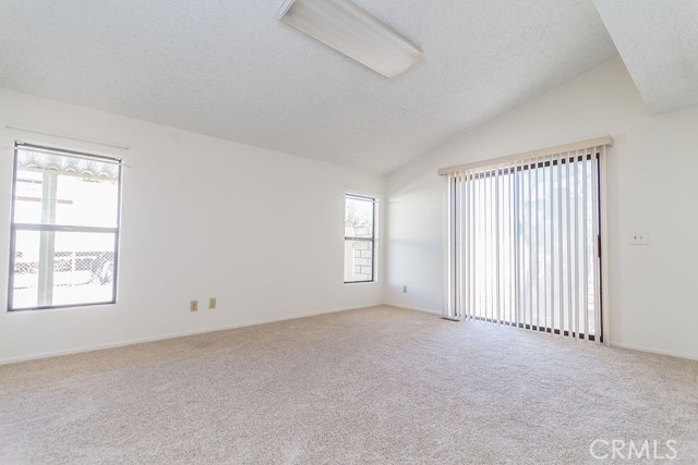 34854 Lyn Avenue, Hemet CA: https://media.crmls.org/medias/d8c47399-3aa1-4615-bda0-cc53f18cb356.jpg