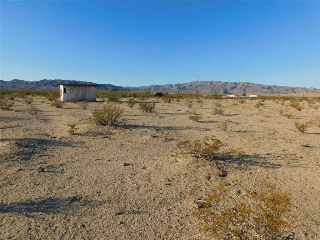 Detail Gallery Image 3 of 6 For 101 2 Mile Rd, Twentynine Palms,  CA 92277 - 0 Beds | 0 Baths