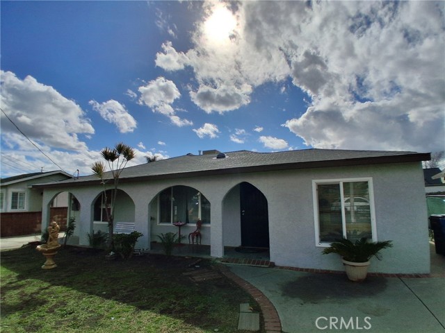 Detail Gallery Image 5 of 23 For 10427 Kewen, Pacoima,  CA 91331 - 3 Beds | 2 Baths