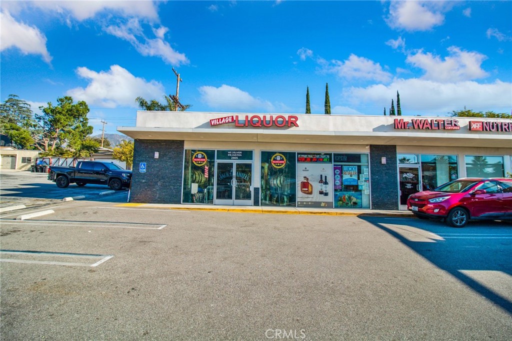 2905 Honolulu Avenue, Glendale, CA 91214