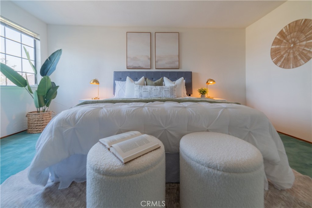 https://media.crmls.org/medias/d8c5db7f-28dc-442c-9281-a6513f7d80e0.jpg?preset=X-Large