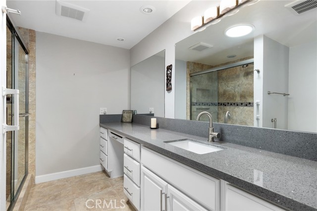 Detail Gallery Image 9 of 34 For 141 Avenida Majorca #B,  Laguna Woods,  CA 92637 - 2 Beds | 1/1 Baths