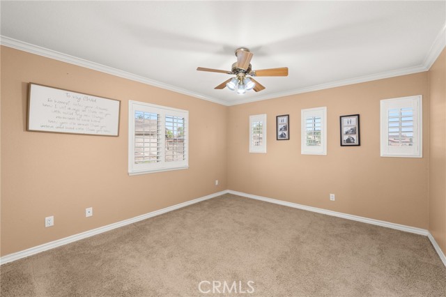 14037 Hollywood Avenue, Eastvale CA: https://media.crmls.org/medias/d8c6385e-ce42-48c4-9414-b8ce08822811.jpg