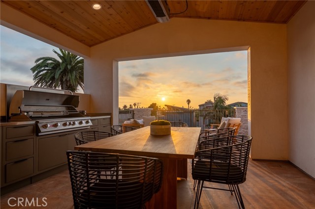 506 12th, Huntington Beach CA: https://media.crmls.org/medias/d8c72db4-d968-4a55-8c46-c6ab5ec920a0.jpg