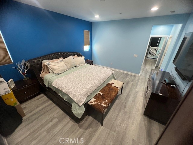 https://media.crmls.org/medias/d8c74db7-be7b-4f90-94bf-bb929fe129cd.jpg?preset=X-Large