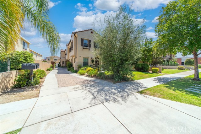 130 Alta Street, Arcadia CA: https://media.crmls.org/medias/d8c78b7b-2924-4d20-959b-5844bc3cb0a5.jpg