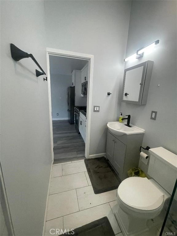 Detail Gallery Image 3 of 8 For 23417 Vanowen St, West Hills,  CA 91307 - 0 Beds | 1 Baths