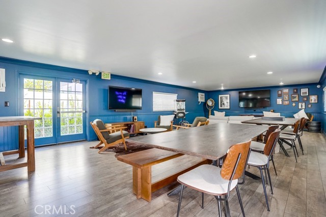 8250 Lankershim Boulevard, Space 19 photo 15