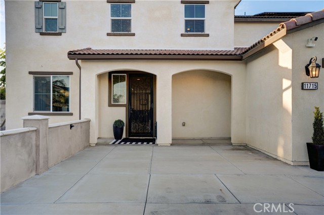 Detail Gallery Image 7 of 75 For 11715 Periwinkle Pl, Jurupa Valley,  CA 91752 - 6 Beds | 4/1 Baths