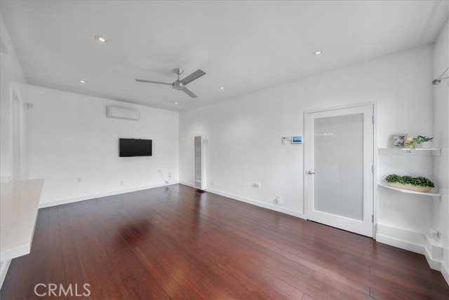 744 Flower Avenue photo 15