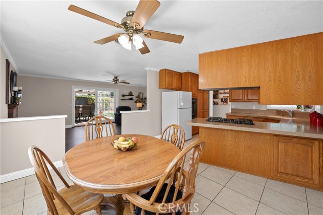 15291 Newcastle Lane, Huntington Beach CA: https://media.crmls.org/medias/d8c94c25-6933-49bc-ab2b-edf43efbd97b.jpg