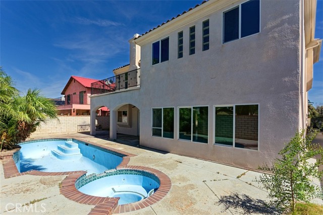 Detail Gallery Image 7 of 45 For 13030 Caspian, Victorville,  CA 92395 - 4 Beds | 3 Baths