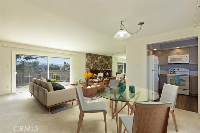 23026 Nadine Circle, Torrance CA: https://media.crmls.org/medias/d8cb09bc-d0b0-4108-a34f-25887dc66e02.jpg