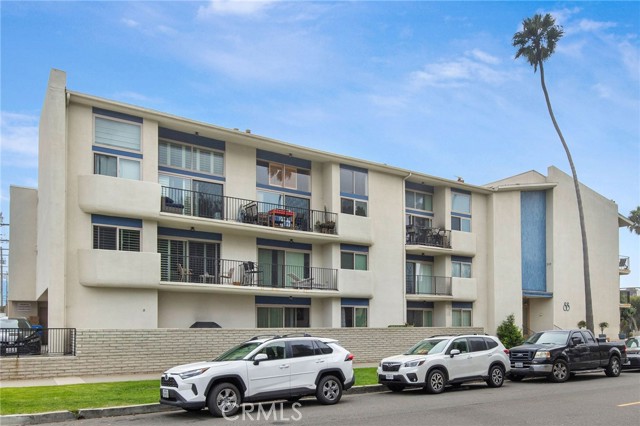 1400 Catalina Avenue, Redondo Beach, California 90277, 2 Bedrooms Bedrooms, ,2 BathroomsBathrooms,Residential,For Sale,Catalina,SB24221883