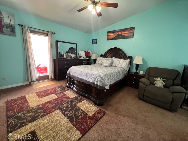 13438 Calcite Place, Victorville CA: https://media.crmls.org/medias/d8cc7778-a189-43ce-be84-34fabbe10219.jpg
