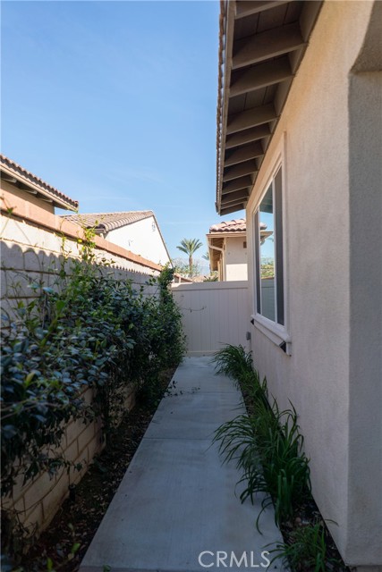 Detail Gallery Image 14 of 36 For 4224 E Sonrisa Privado, Ontario,  CA 91761 - 2 Beds | 2 Baths