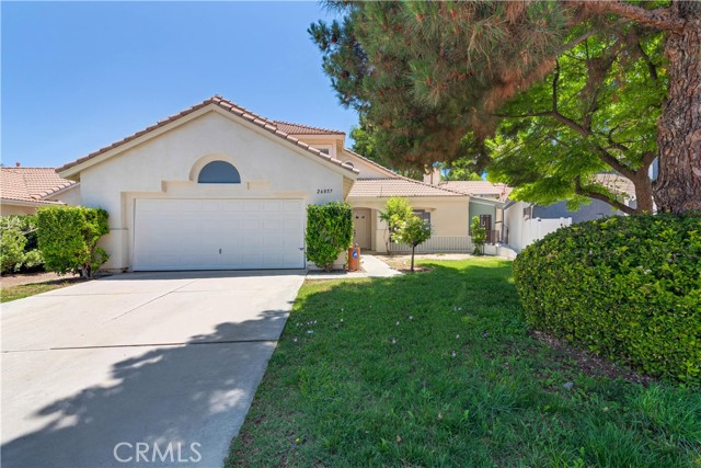26057 Crestmont Circle, Menifee CA: https://media.crmls.org/medias/d8cdf411-1118-4081-99f7-caf9af317e2b.jpg