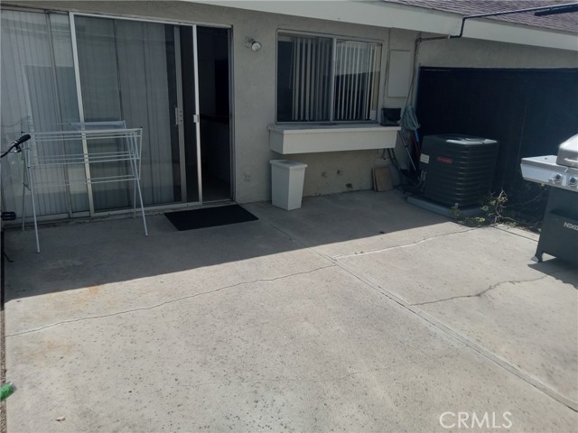 15 Wintergreen, Irvine CA: https://media.crmls.org/medias/d8ceb77d-066f-4bc7-b6b0-f3b178a5e770.jpg