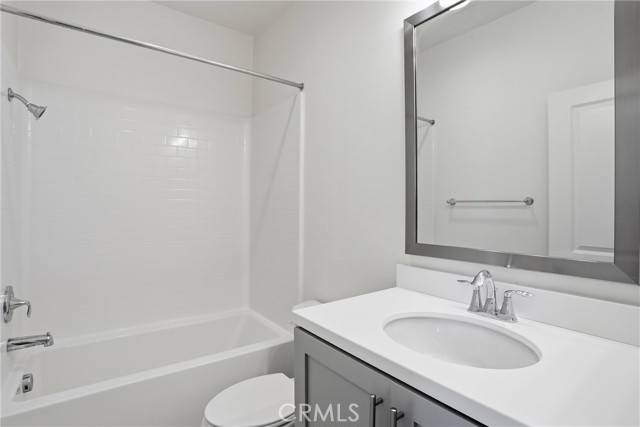 Detail Gallery Image 30 of 34 For 811 N Dalton Ave #105,  Azusa,  CA 91702 - 4 Beds | 3/1 Baths